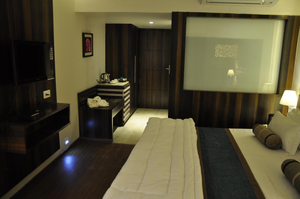 Hotel Rallentino Kota  Habitación foto